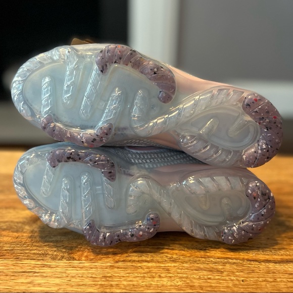 Nike Air Vapormax 2021 Flyknit - GS Size 4Y - (DB1550-007) - Picture 5 of 6